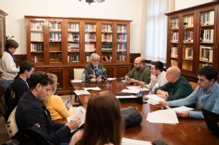 El presidente del alto tribunal balear durante su encuentro con los periodistas